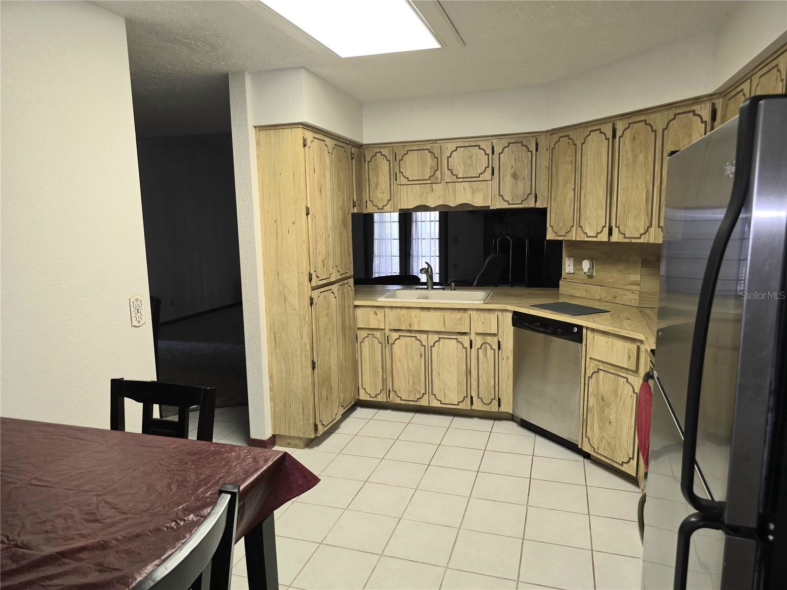 5044 ROANOKE DRIVE