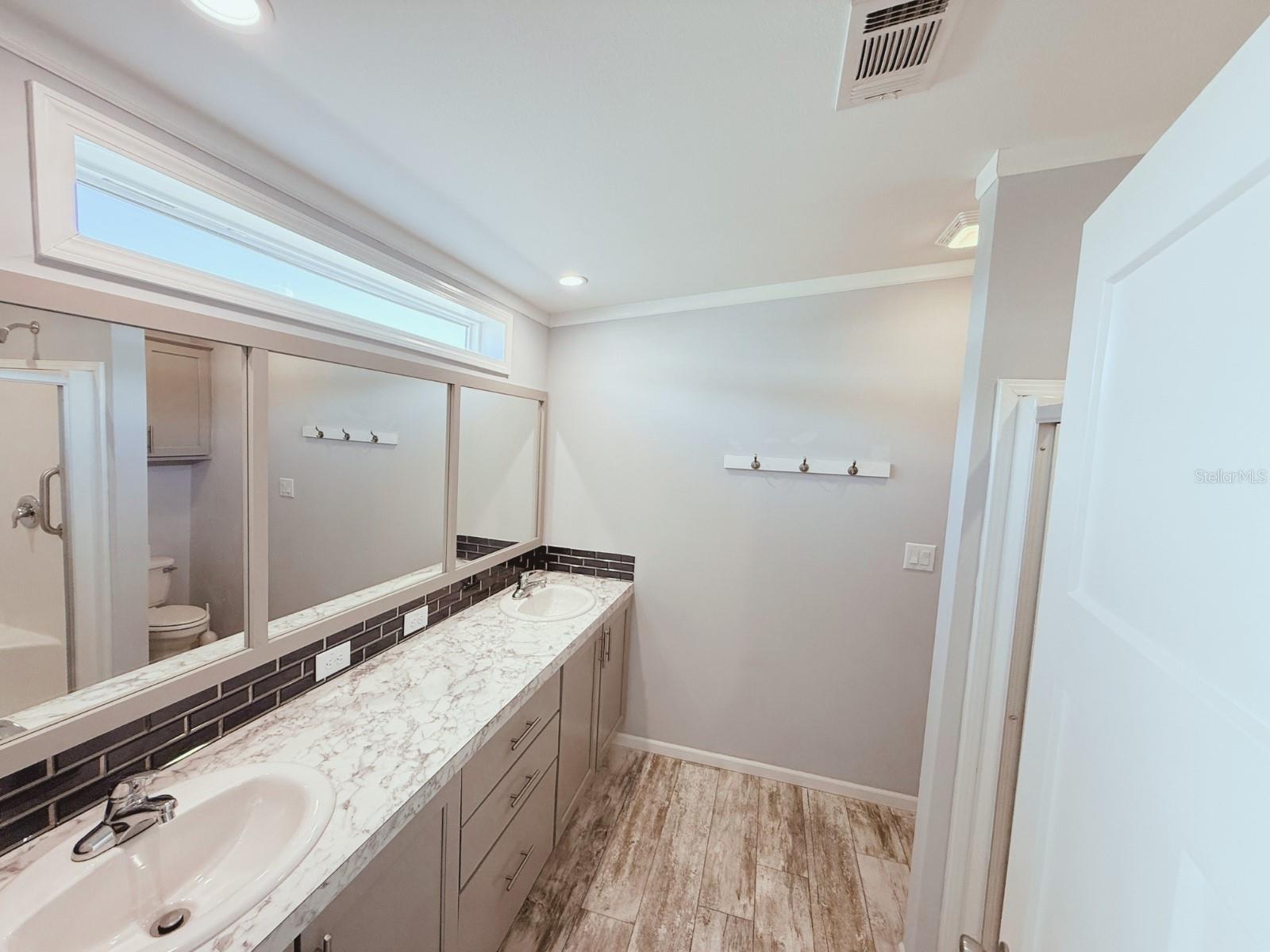 THE WINDS OF ST ARMANDS - Residential