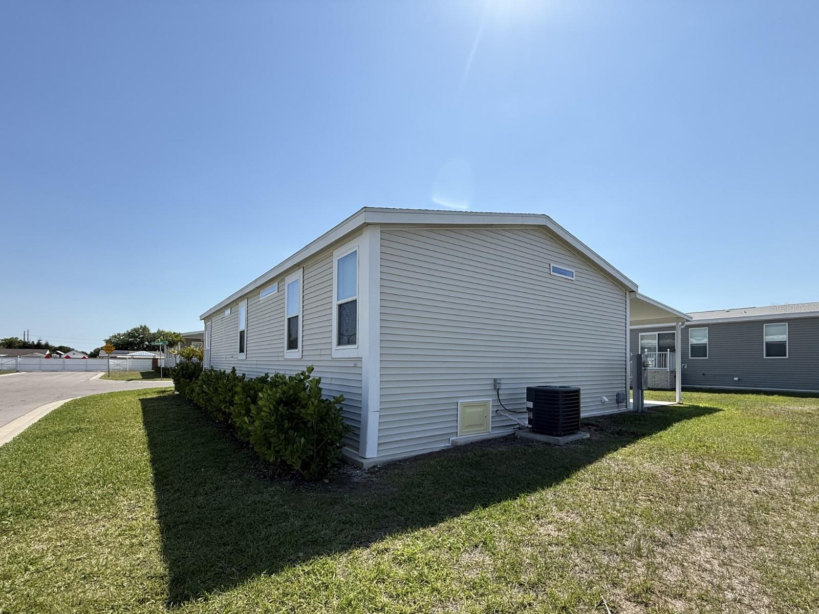 THE WINDS OF ST ARMANDS - Residential