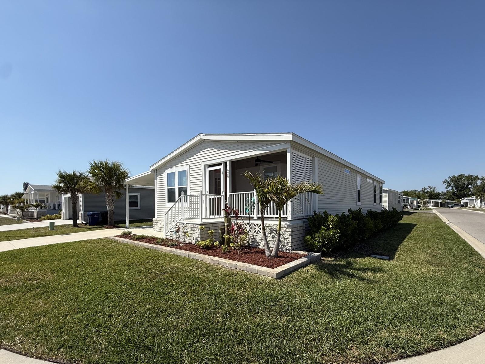 THE WINDS OF ST ARMANDS - Residential