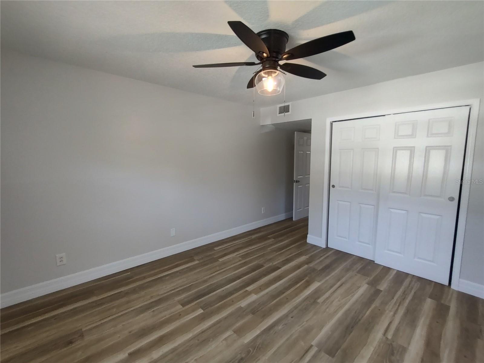 BOND LUMBER CO BLK 07-08 & 15-16 HOWRYS ADD DELAND - Residential Lease