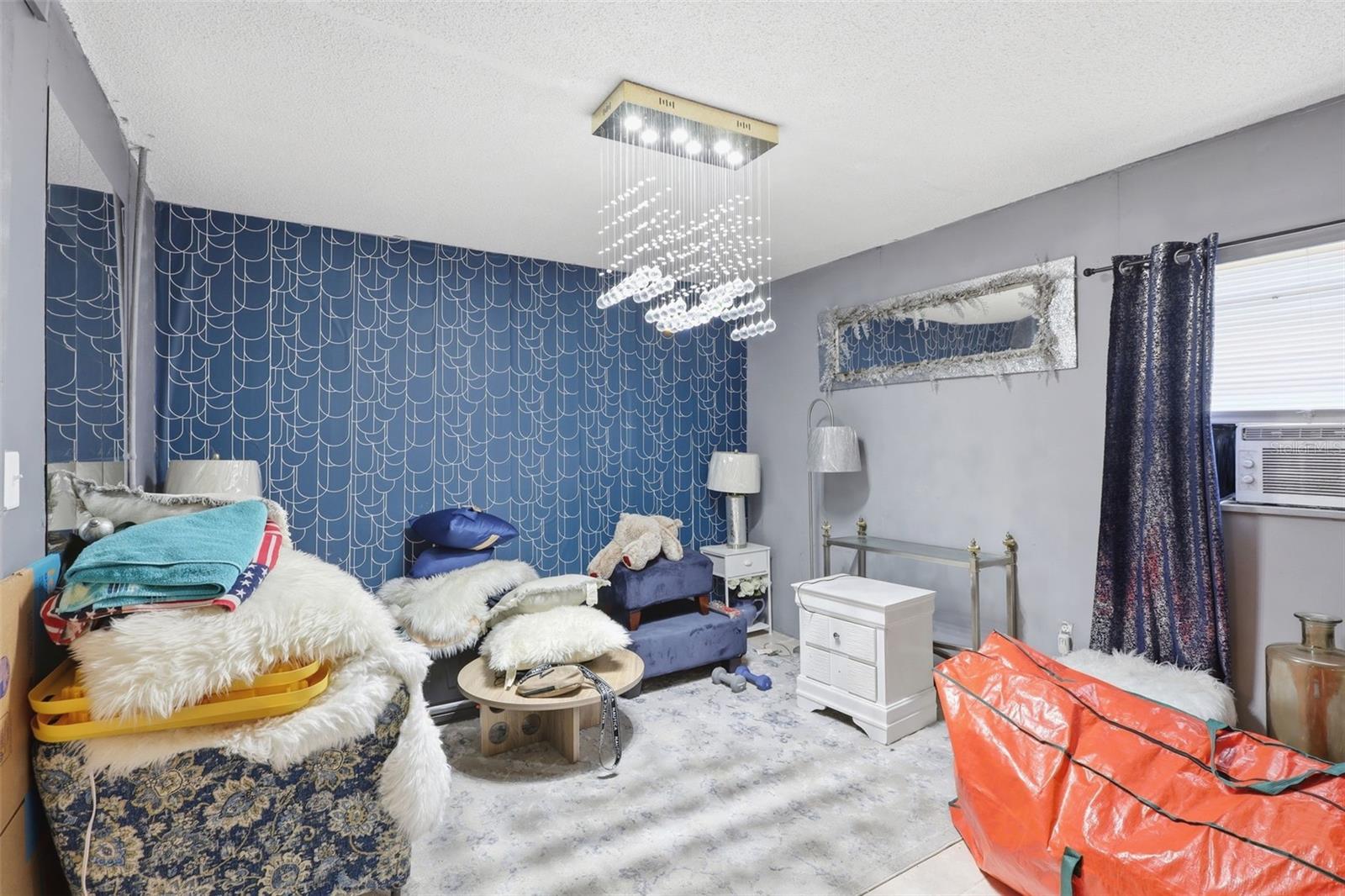 SHADEMOOR ACRES FIRST ADD - Residential