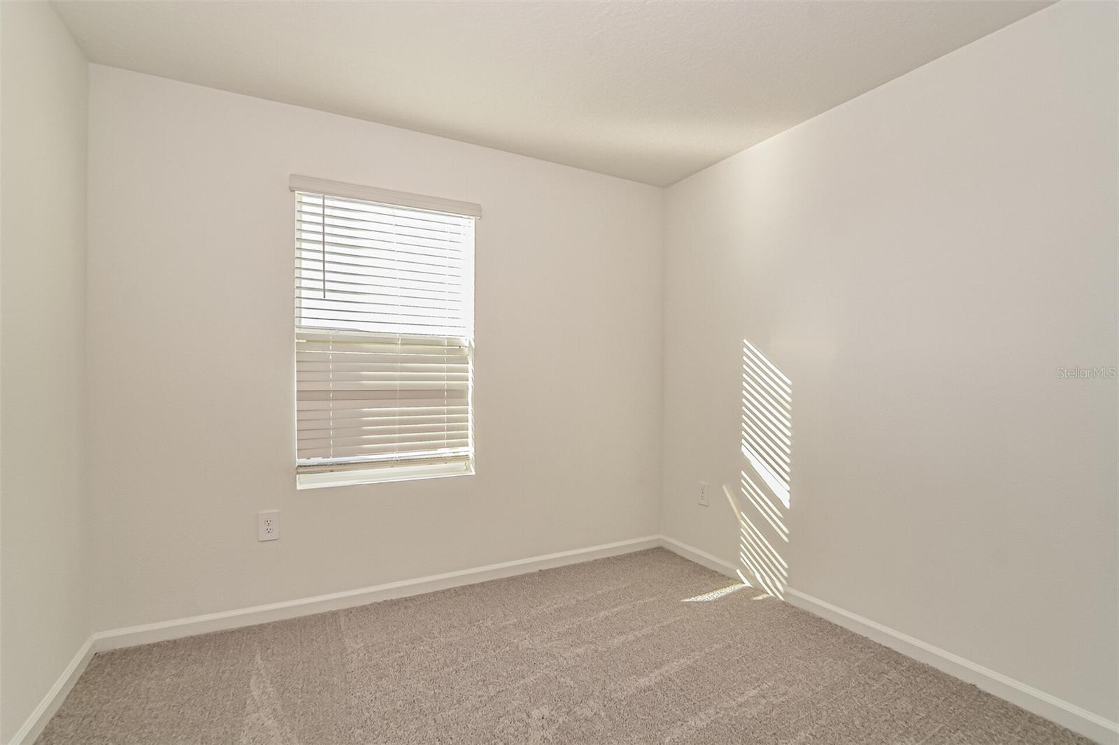 PEACE CRK RESERVE - Residential Lease