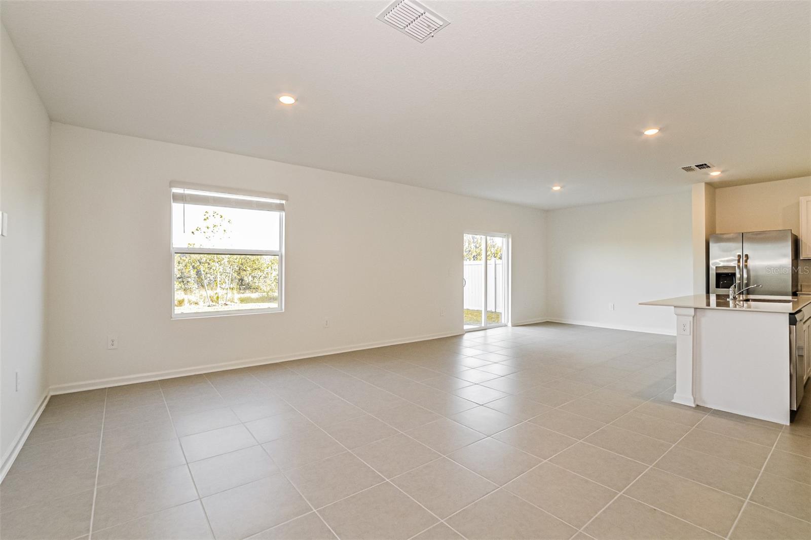 PEACE CRK RESERVE - Residential Lease