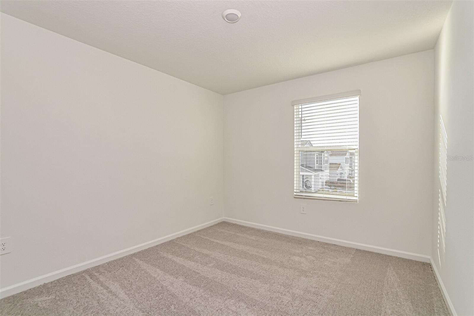 PEACE CRK RESERVE - Residential Lease