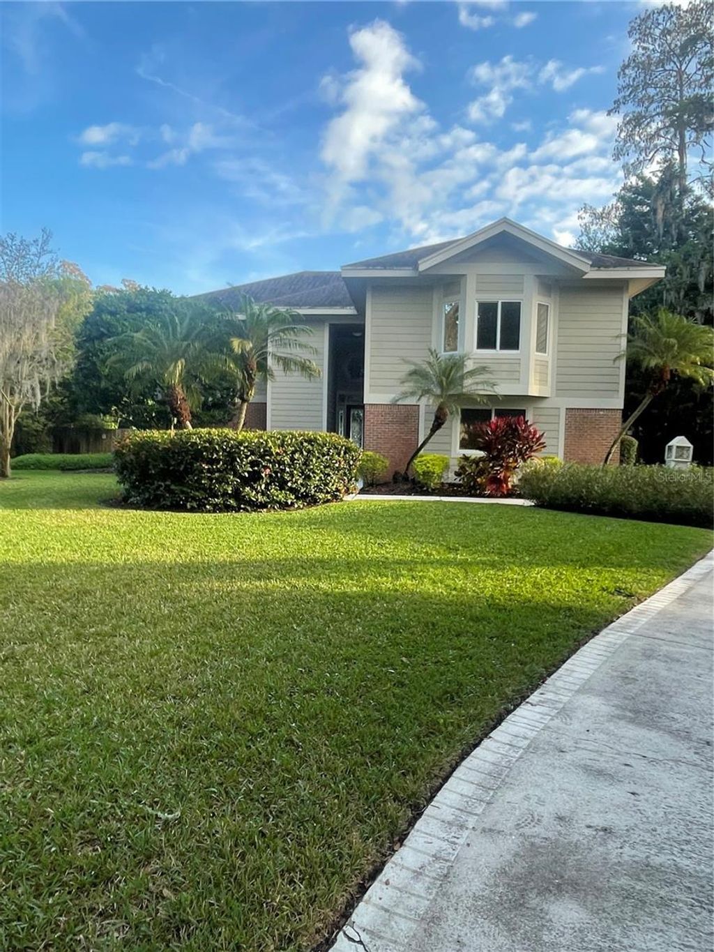 Photo of 11719 Phoenix Circle, Tampa, FL 33618 (MLS # TB8456228)