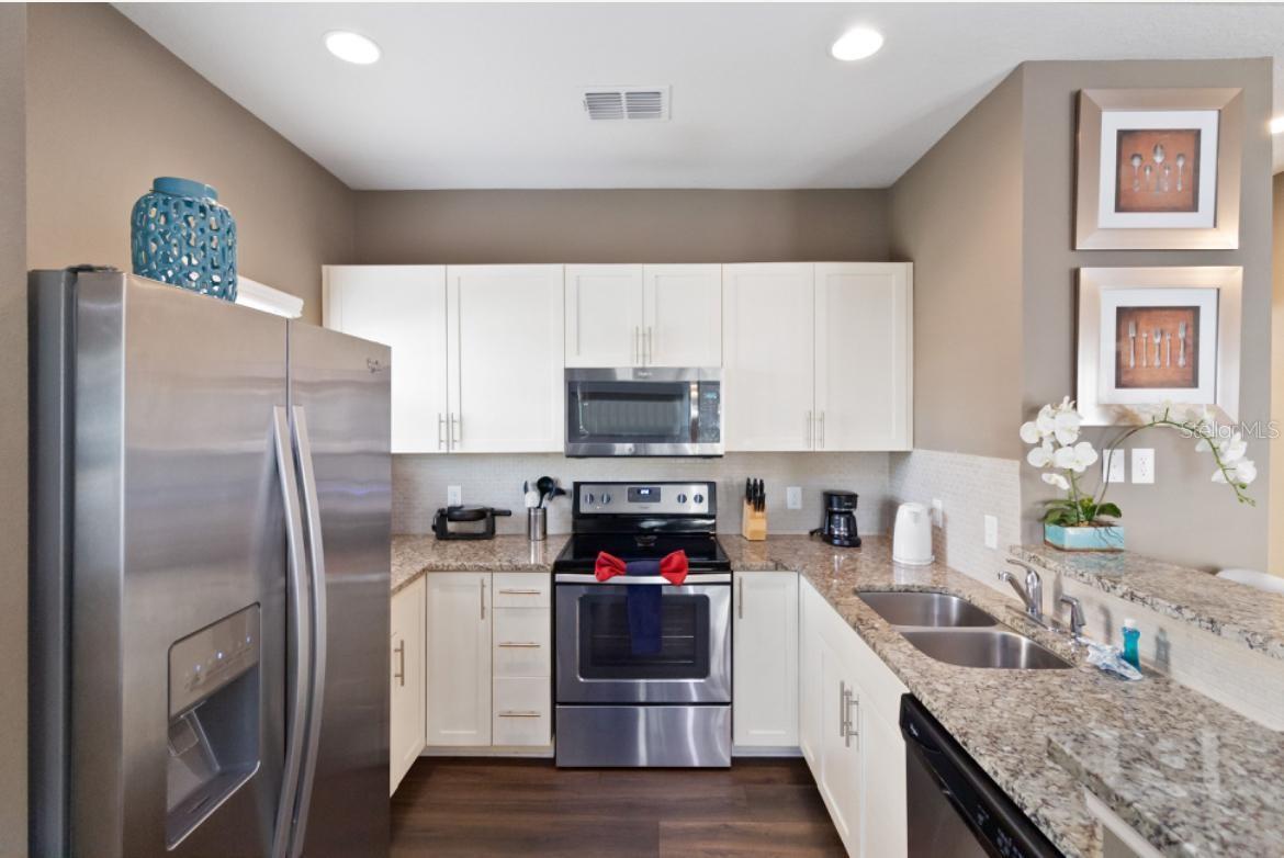 WEST LUCAYA VILLAGE - Residential Lease