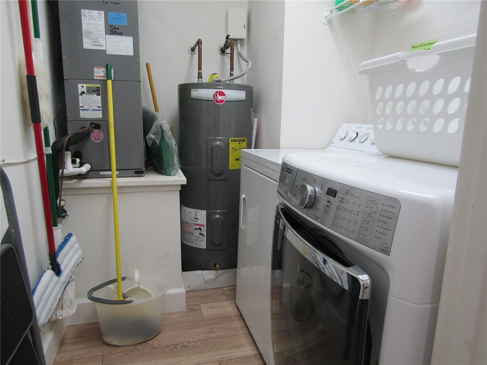 WINSLOW BEACON - Residential Lease