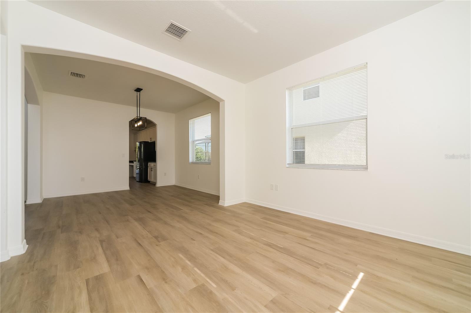 DRAYTON-PRESTON WOODS AT PROVIDENCE - Residential