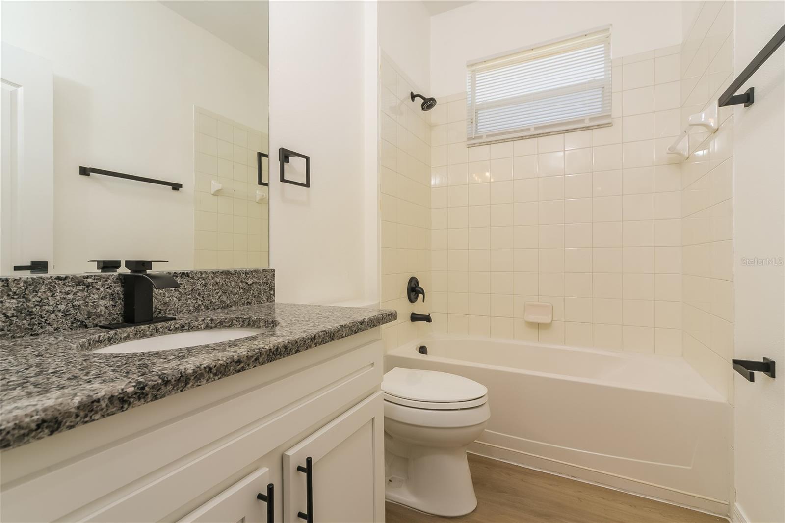 DRAYTON-PRESTON WOODS AT PROVIDENCE - Residential