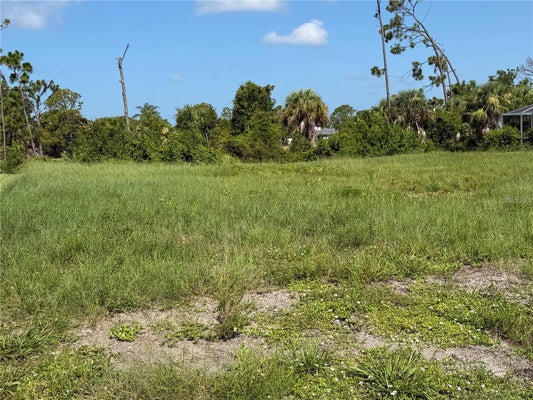 198 FAIRWAY RD, ROTONDA WEST, FL 33947 - Image 9fbb3e4414f2c2f2e7d05c41e4d63cc0/937765097