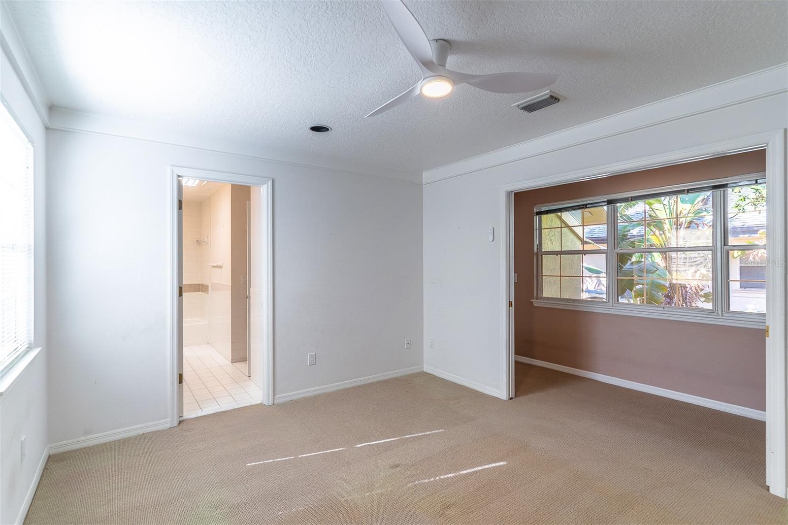 MC INTYRE PLACE CONDO - Residential