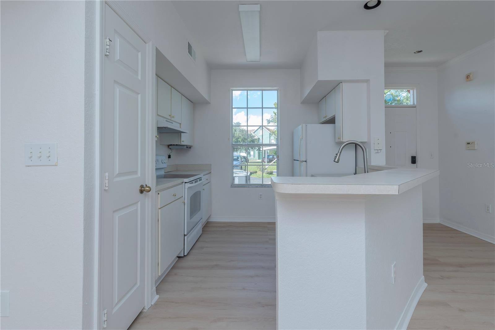 LAKE CHASE CONDO - Residential