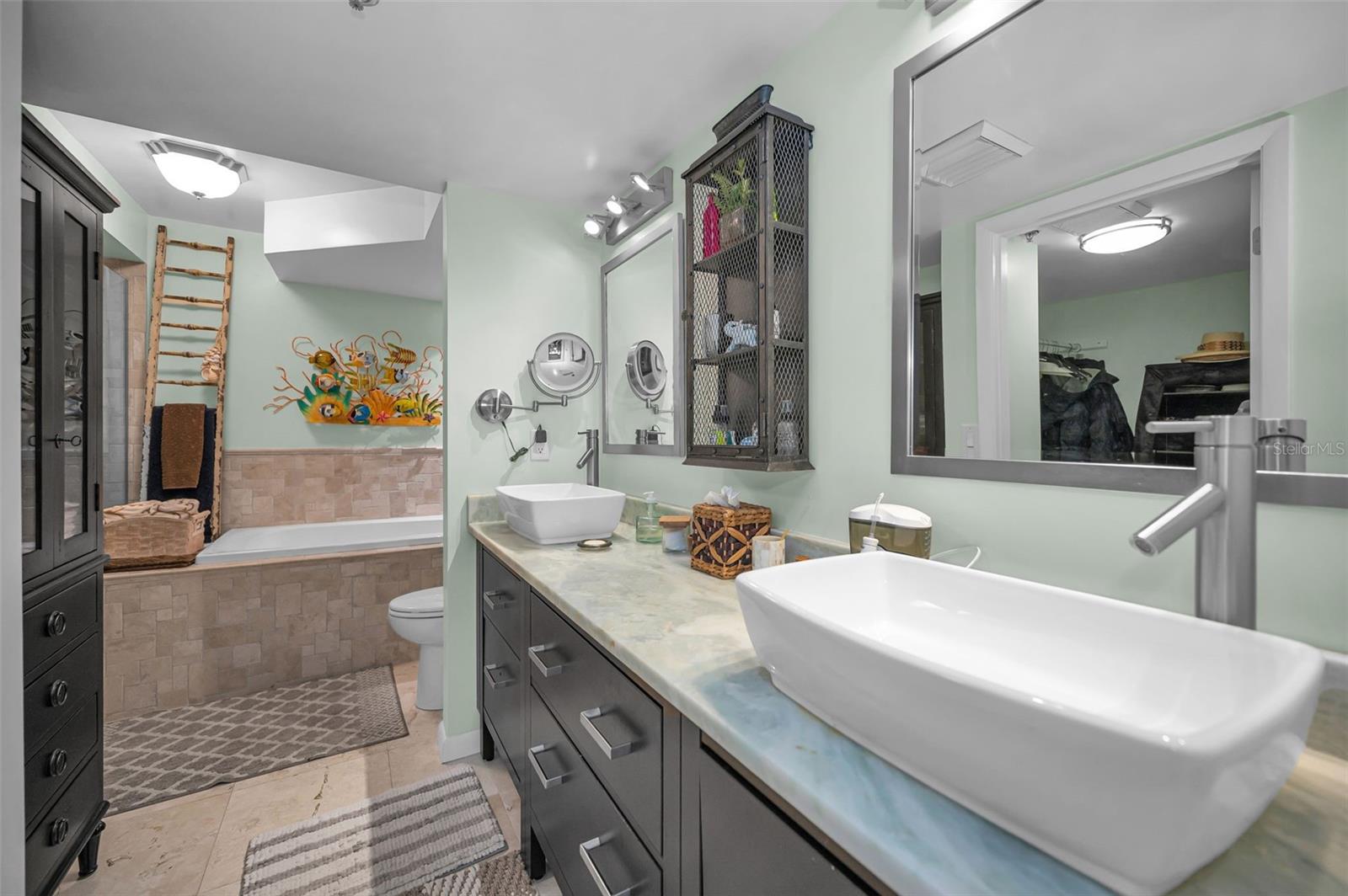 DANS ISLAND ON SAND KEY CONDO - Residential