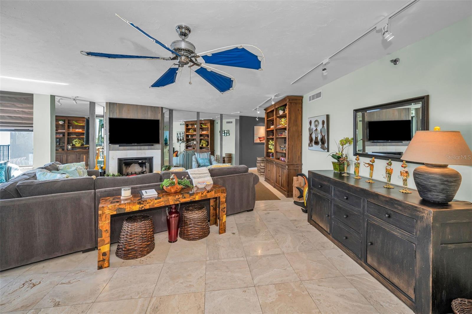 DANS ISLAND ON SAND KEY CONDO - Residential