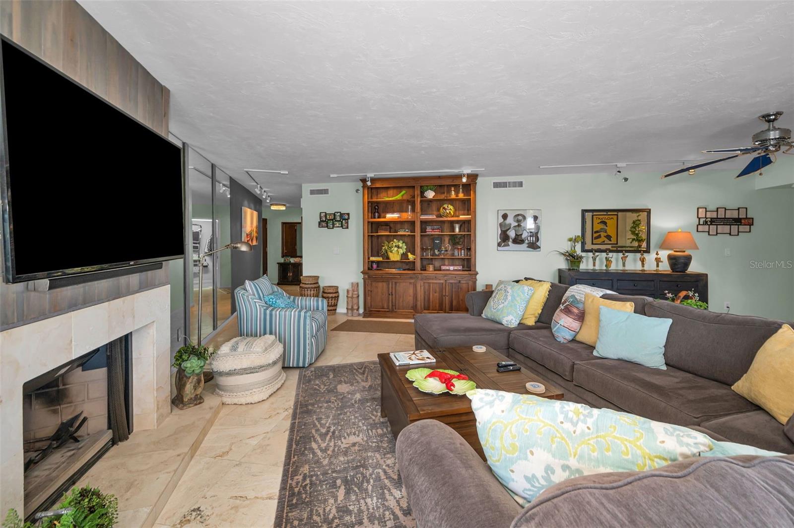 DANS ISLAND ON SAND KEY CONDO - Residential