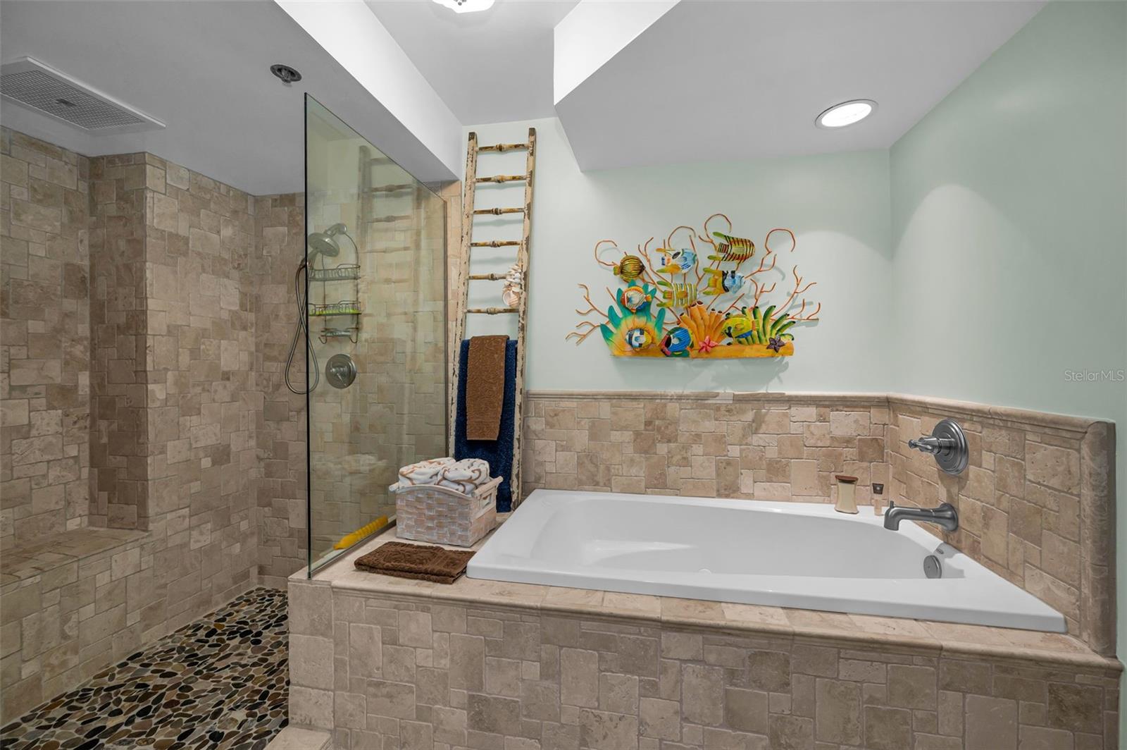 DANS ISLAND ON SAND KEY CONDO - Residential