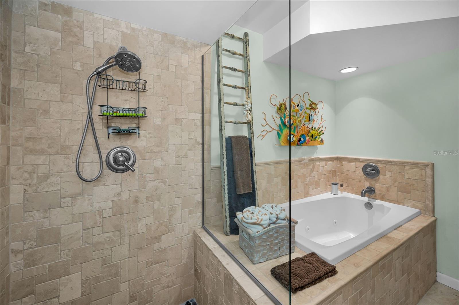 DANS ISLAND ON SAND KEY CONDO - Residential