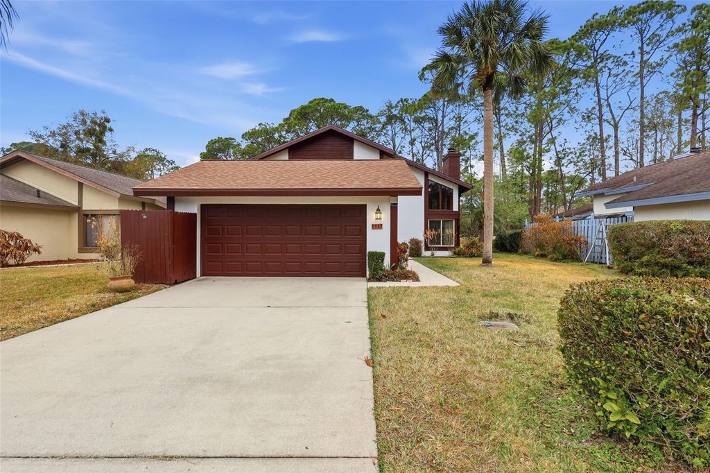 Photo of 117 Meadowbrook Circle, Daytona Beach, FL 32114 (MLS # V4947424)