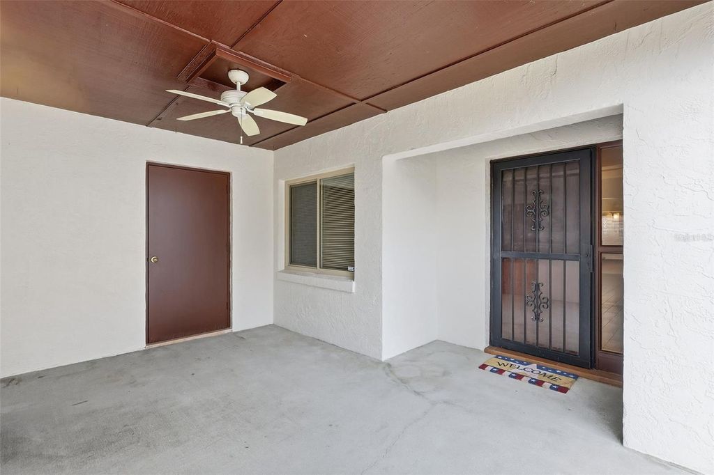 Photo of 117 Meadowbrook Circle, Daytona Beach, FL 32114 (MLS # V4947424)