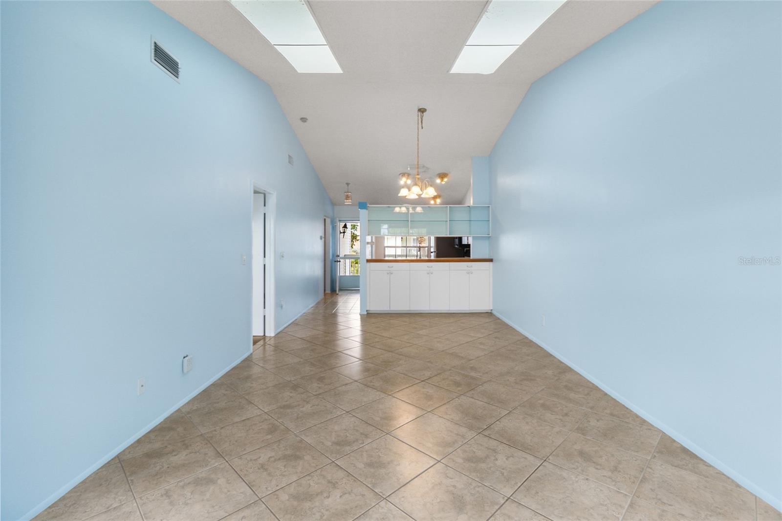 SUN KETCH CONDO - Residential