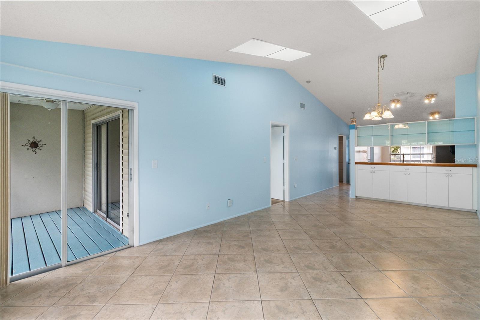 SUN KETCH CONDO - Residential