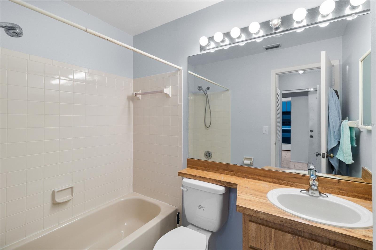 SUN KETCH CONDO - Residential