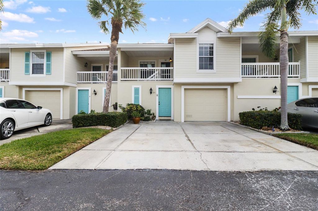 Photo of 225 Sun Vista Court S, Treasure Island, FL 33706 (MLS # TB8461294)