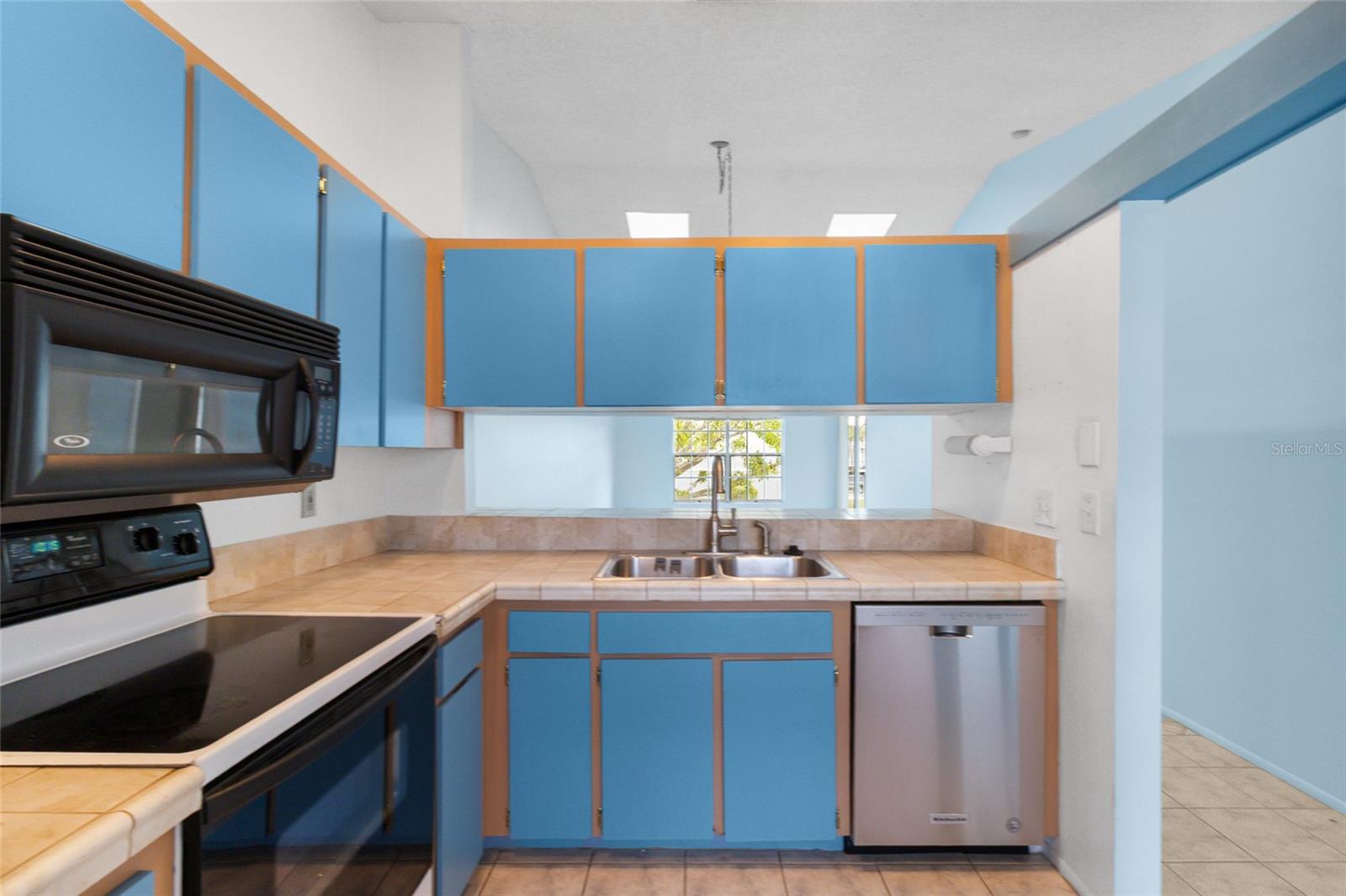 SUN KETCH CONDO - Residential