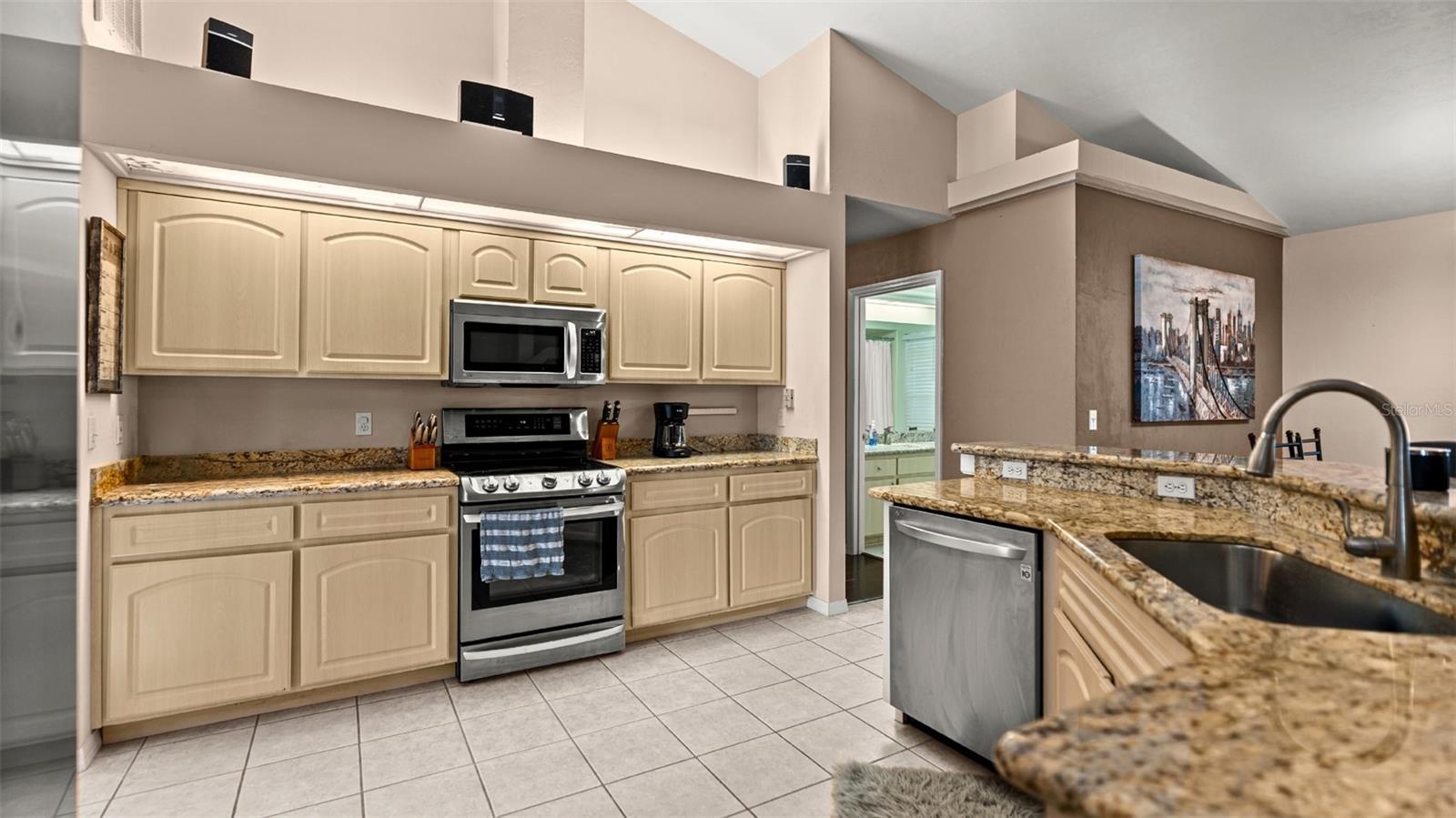 BROADMOOR - Residential