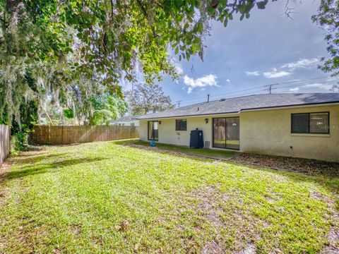 A home in HOLLY HILL