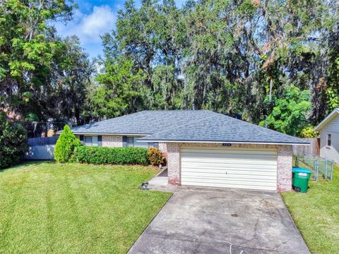 A home in HOLLY HILL