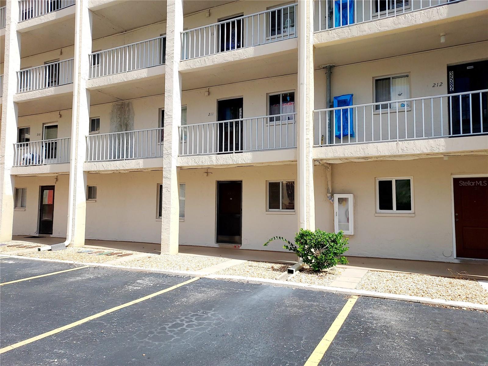 3520 LAKE BAYSHORE DRIVE K111