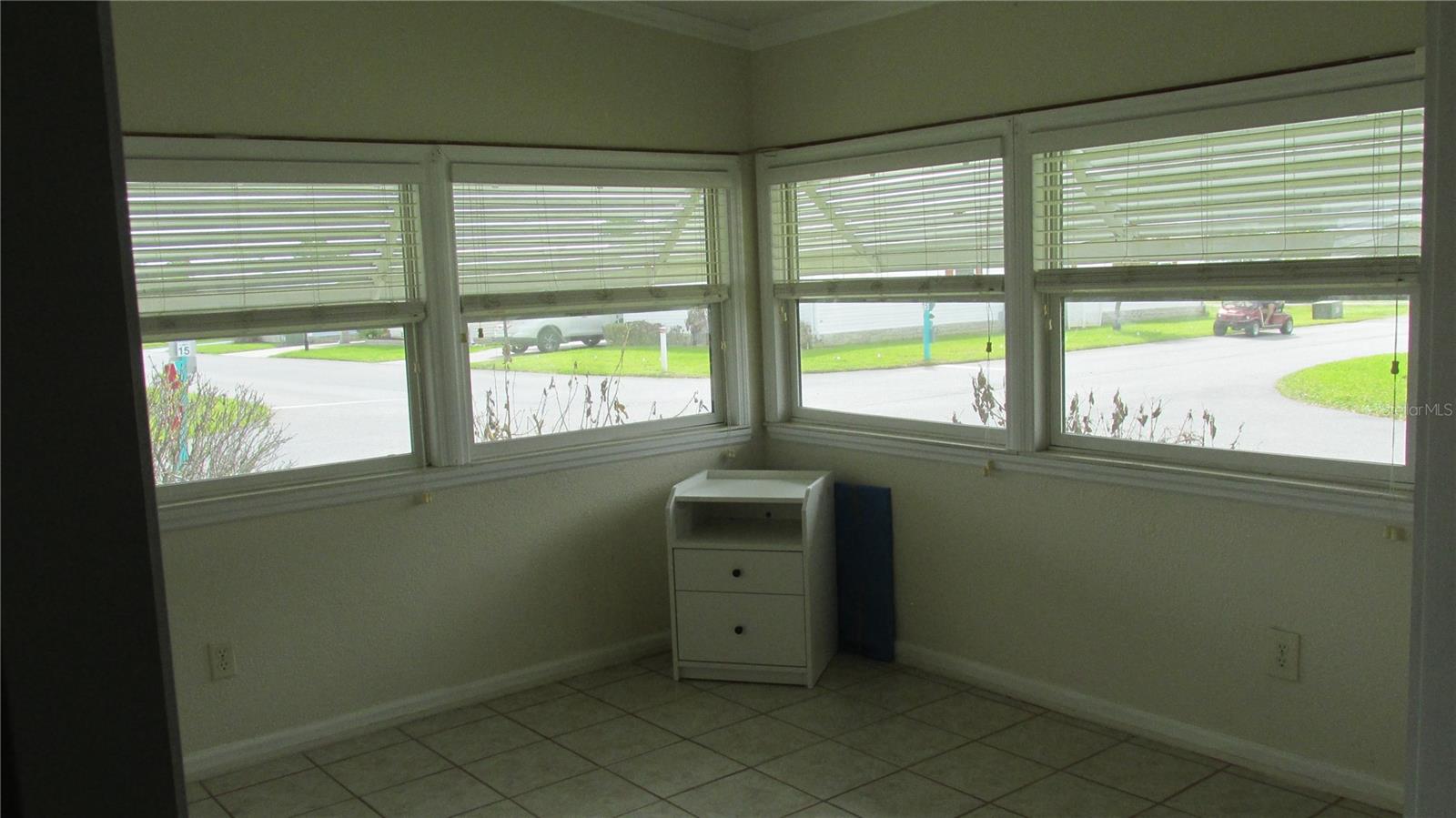 SWEETWATER GOLF & TENNIS CLUB ADD 01 - Residential