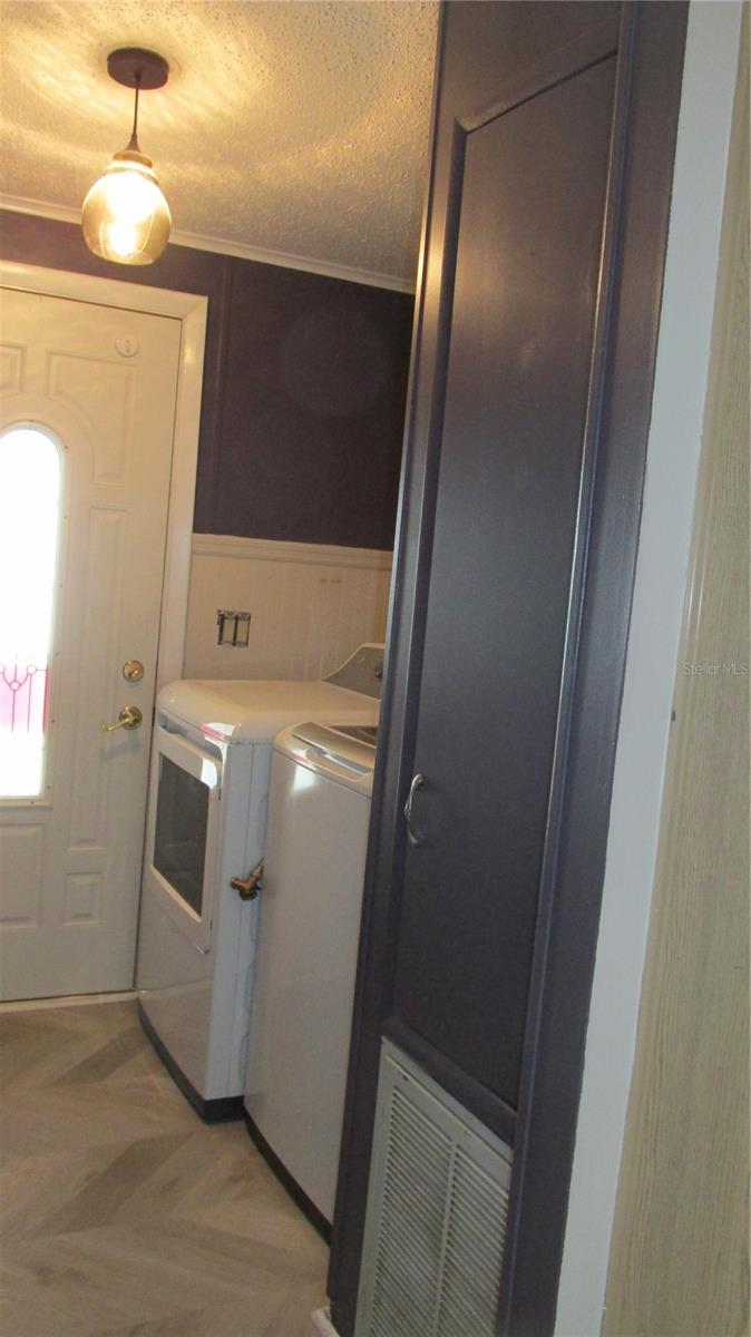 SWEETWATER GOLF & TENNIS CLUB ADD 01 - Residential