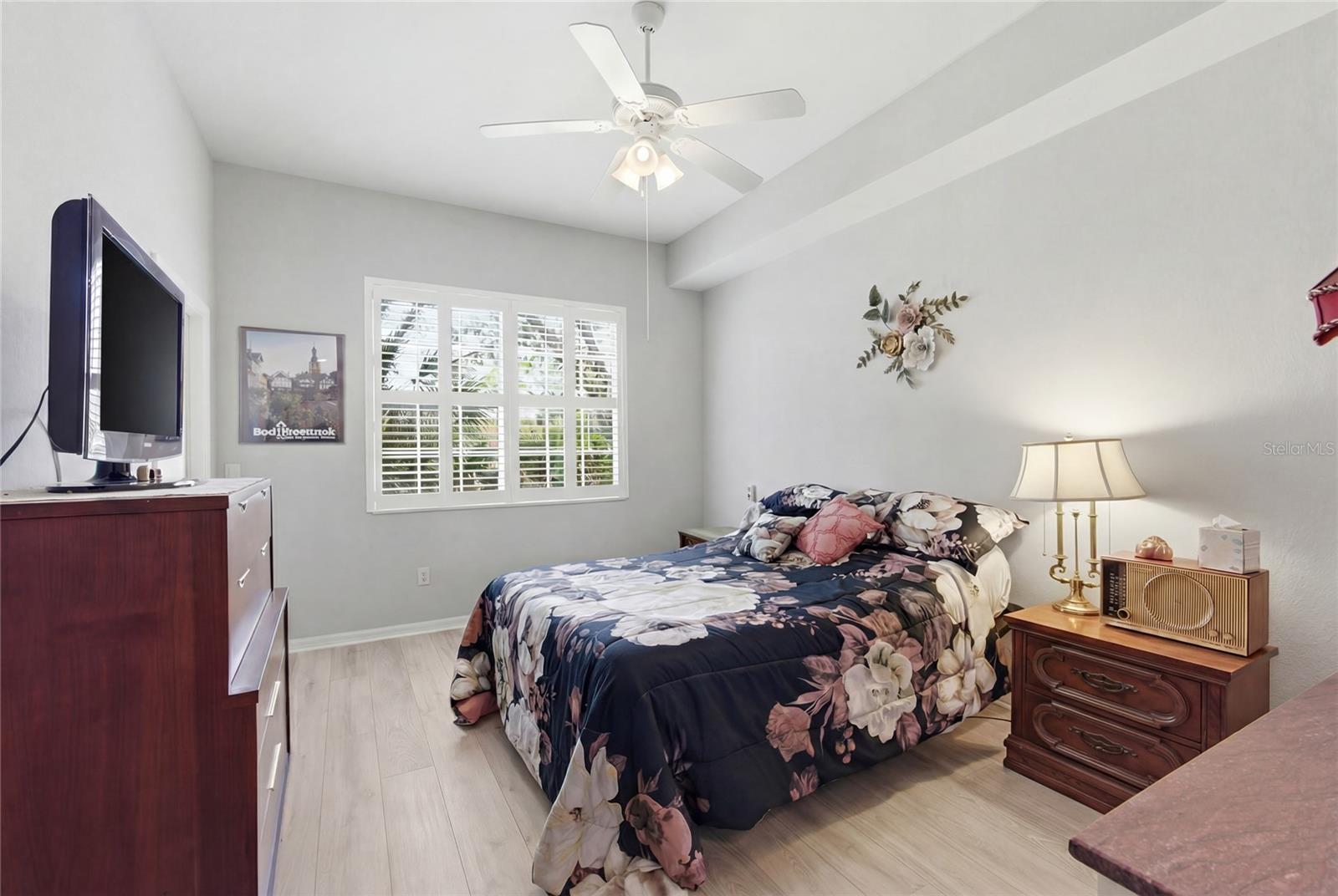 THE VILLAS AT VENICE - Residential