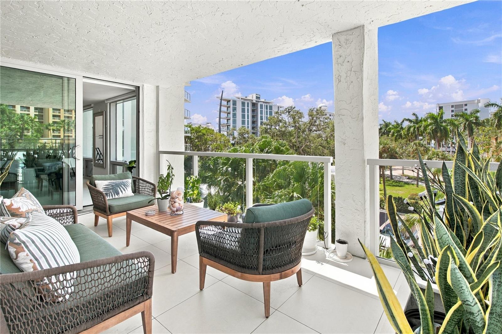 1111 N GULFSTREAM AVENUE 3D