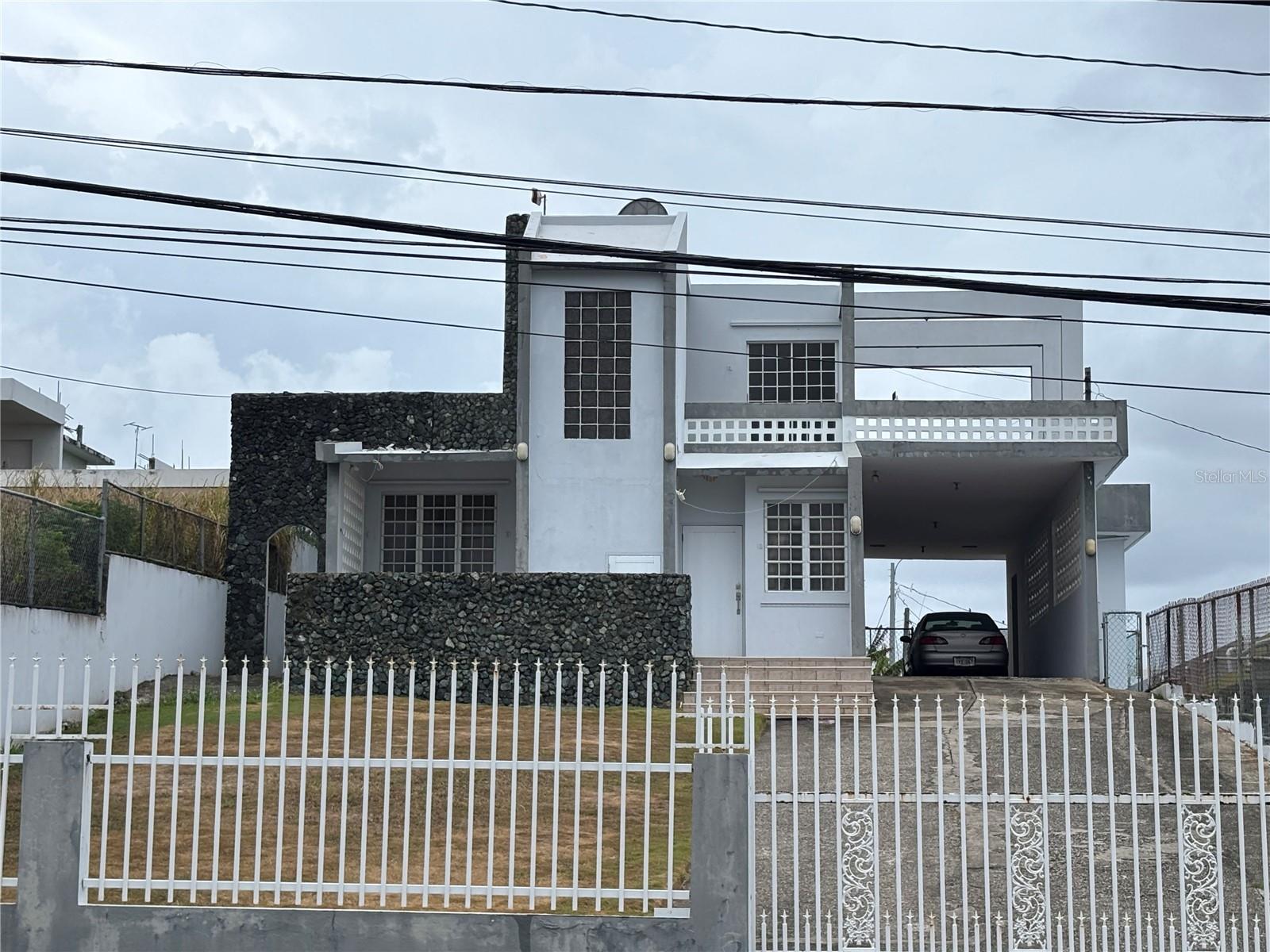 PR 493 BO. CARRIZALES