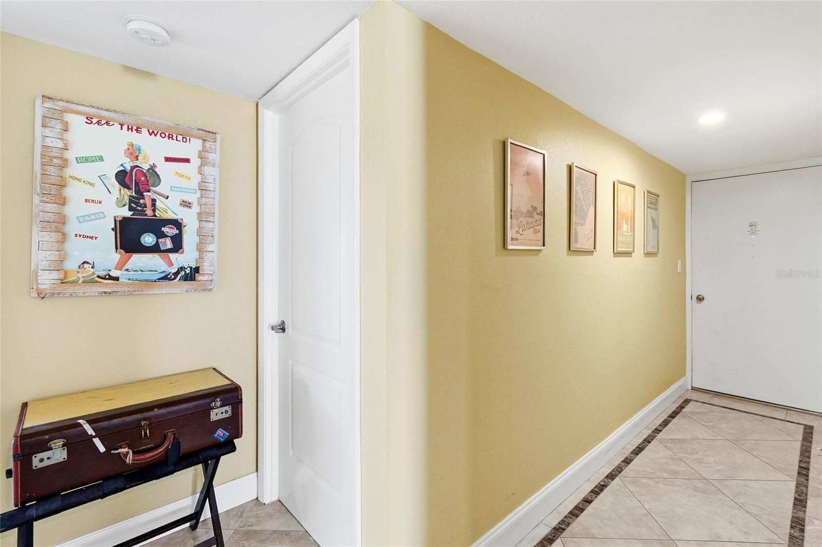 SHORES OF MADEIRA CONDO - Residential