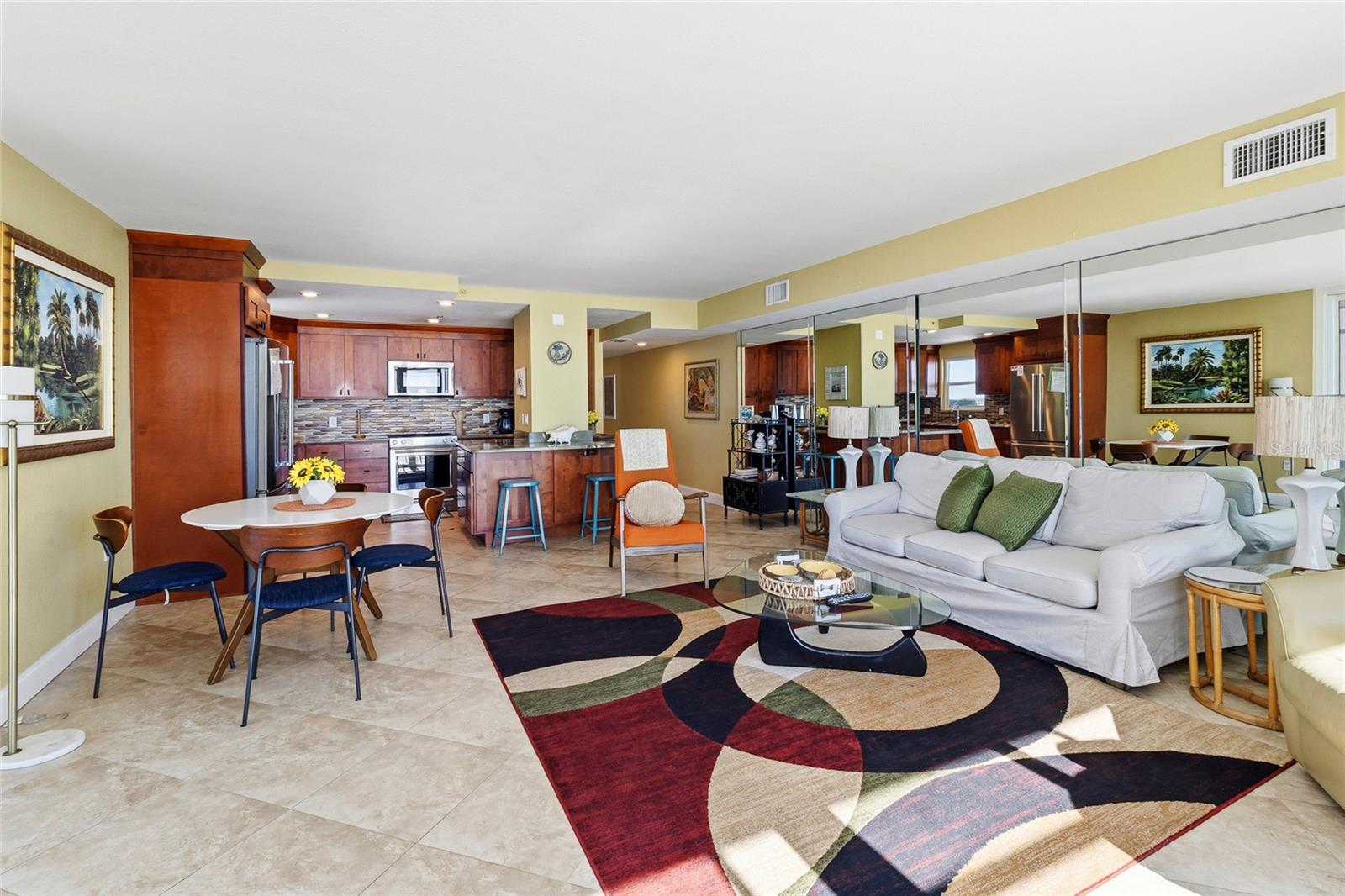 SHORES OF MADEIRA CONDO - Residential