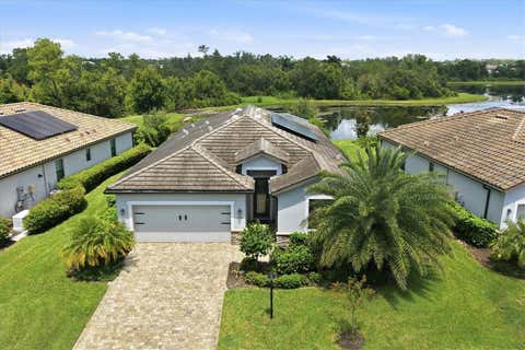 Photo of 17327 Blue Ridge Place, Bradenton, FL 34211 (MLS # A4702589)