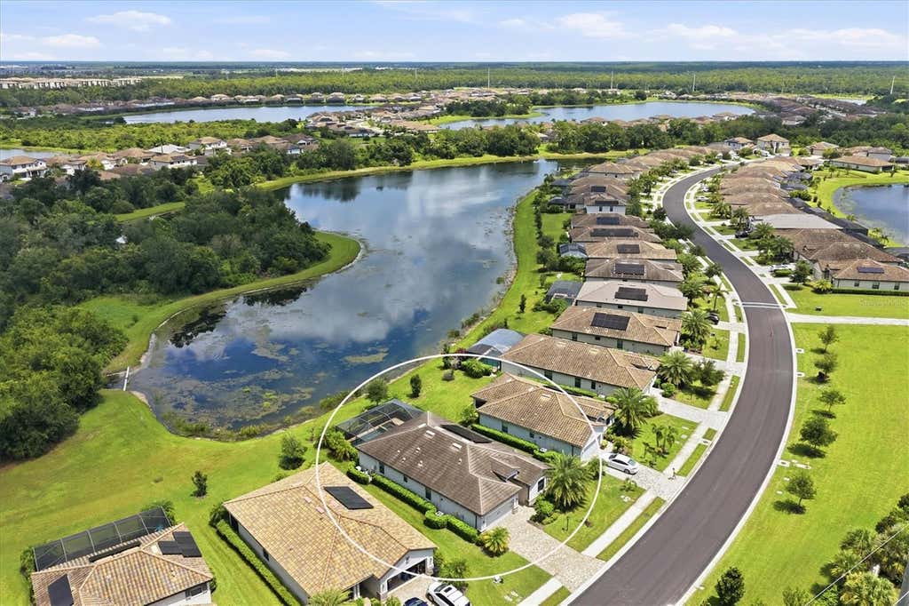Photo of 17327 Blue Ridge Place, Bradenton, FL 34211 (MLS # A4702589)