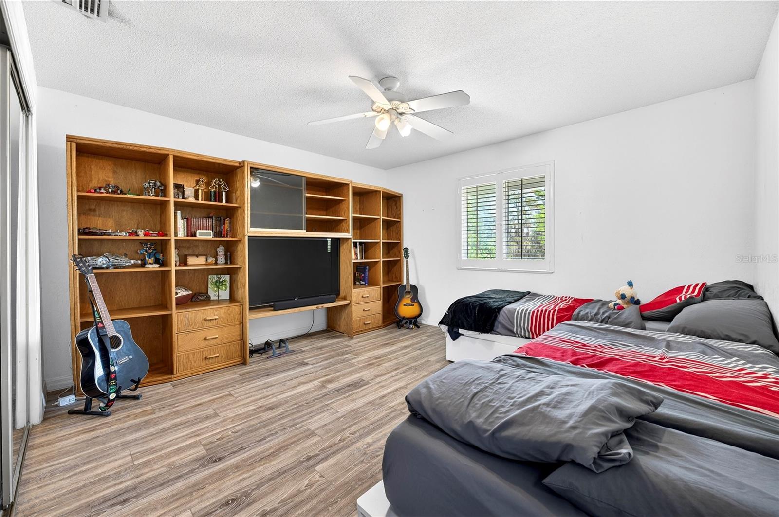 PELICAN BAY PH 03 UNIT 02 - Residential