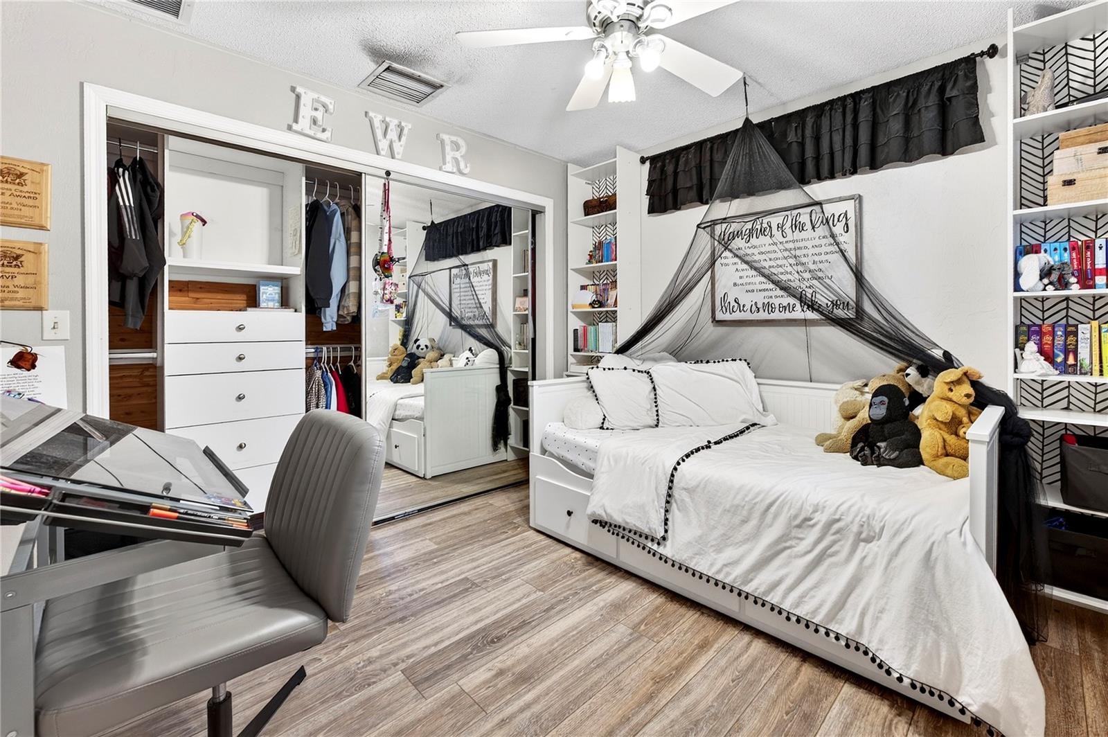 PELICAN BAY PH 03 UNIT 02 - Residential