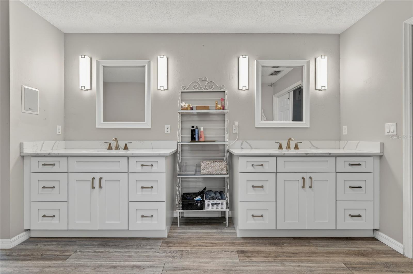 PELICAN BAY PH 03 UNIT 02 - Residential