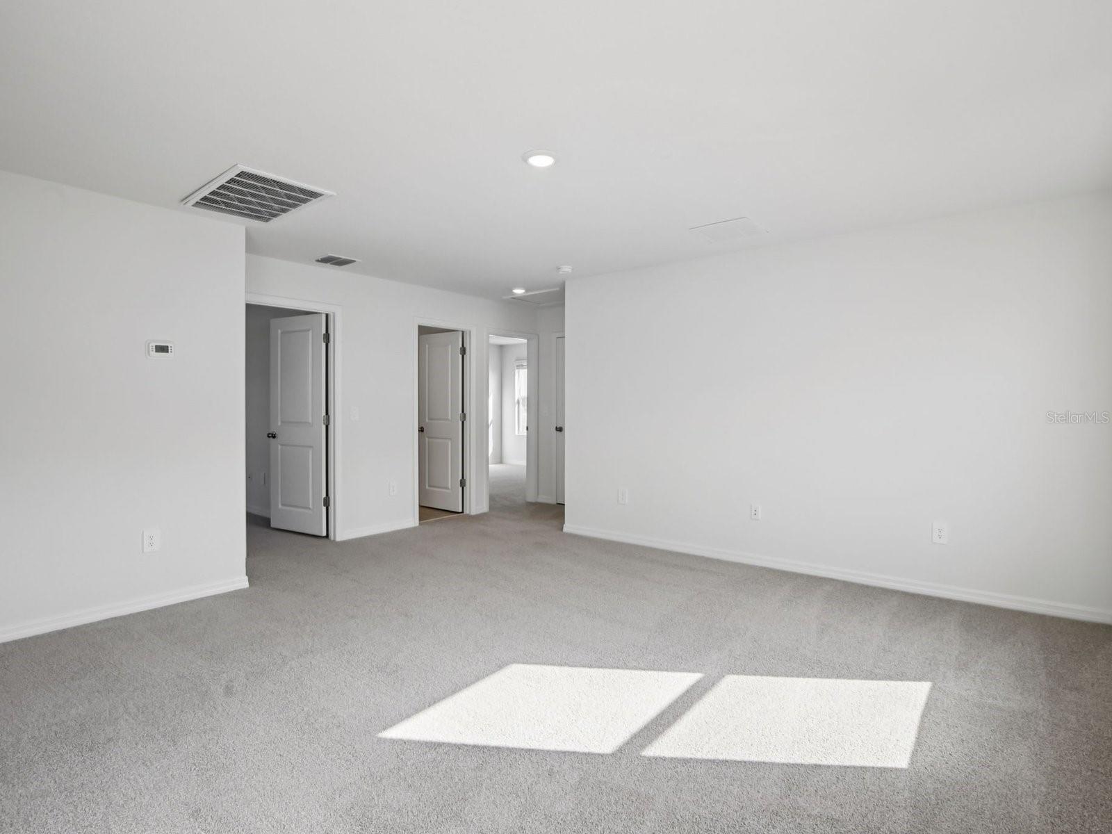 OAKFIELD TRAILS - Residential