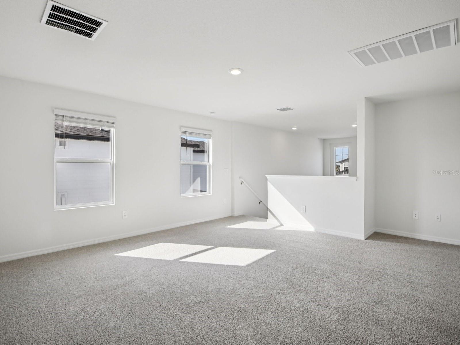 OAKFIELD TRAILS - Residential