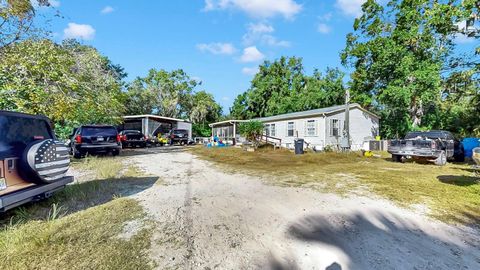Photo of 601 8th Court SE, Ruskin, FL 33570 (MLS # TB8447670)