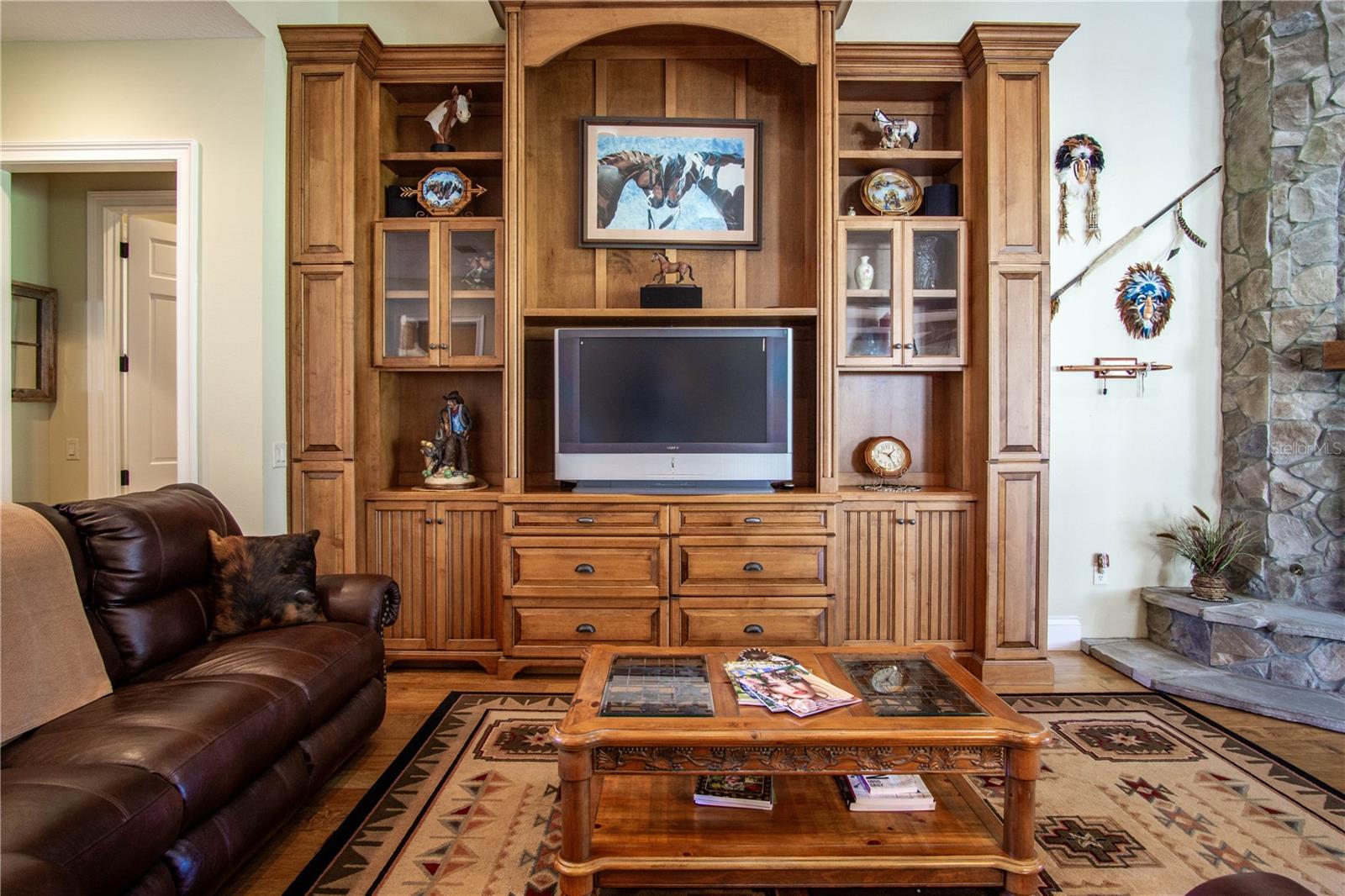 EQUINE ESTATE - Residential