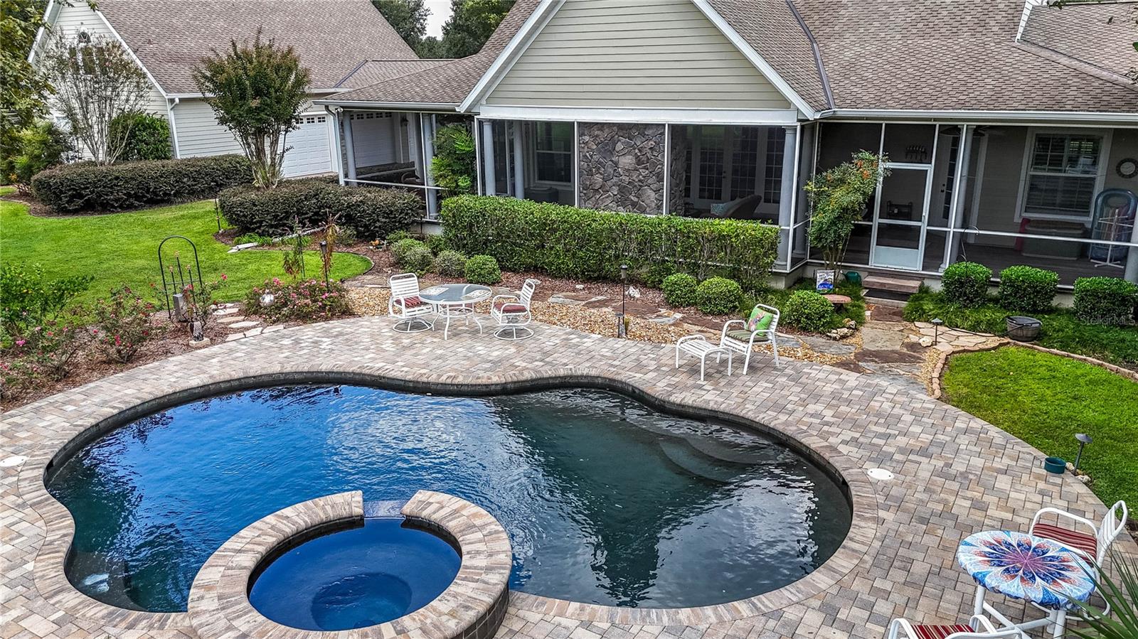 EQUINE ESTATE - Residential